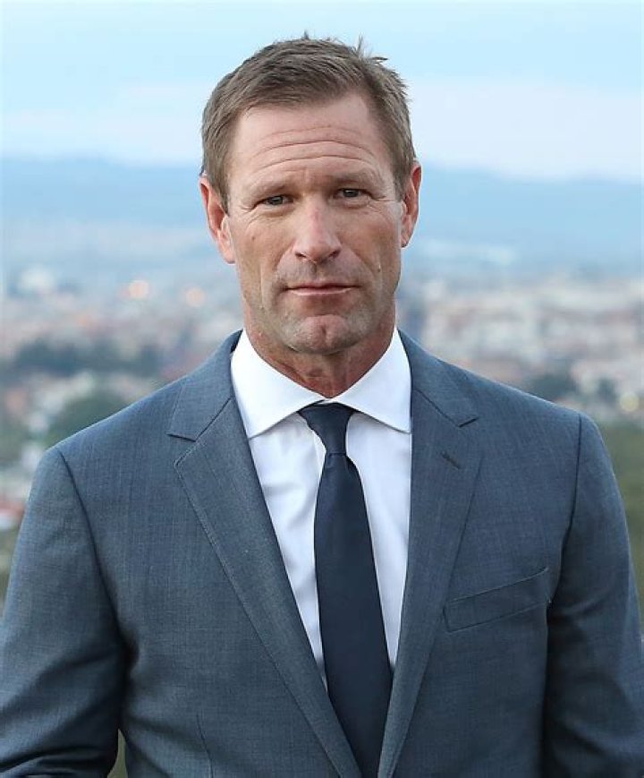 Aaron Eckhart Biography Facts, Childhood, Family Life & Achievements