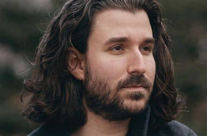 Adam Dillonn