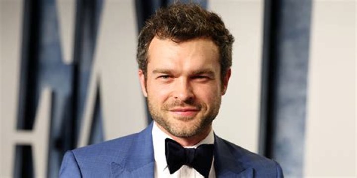 Alden Ehrenreich Does Not Have a Wife Was Only Linked to One Actress in the Past News and Gossip