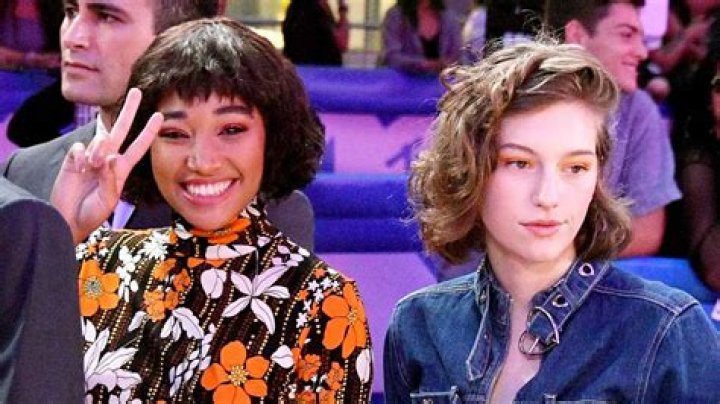 Amandla Stenberg, Girlfriend King Princess Couple Up at VMAs 2018 Us Weekly