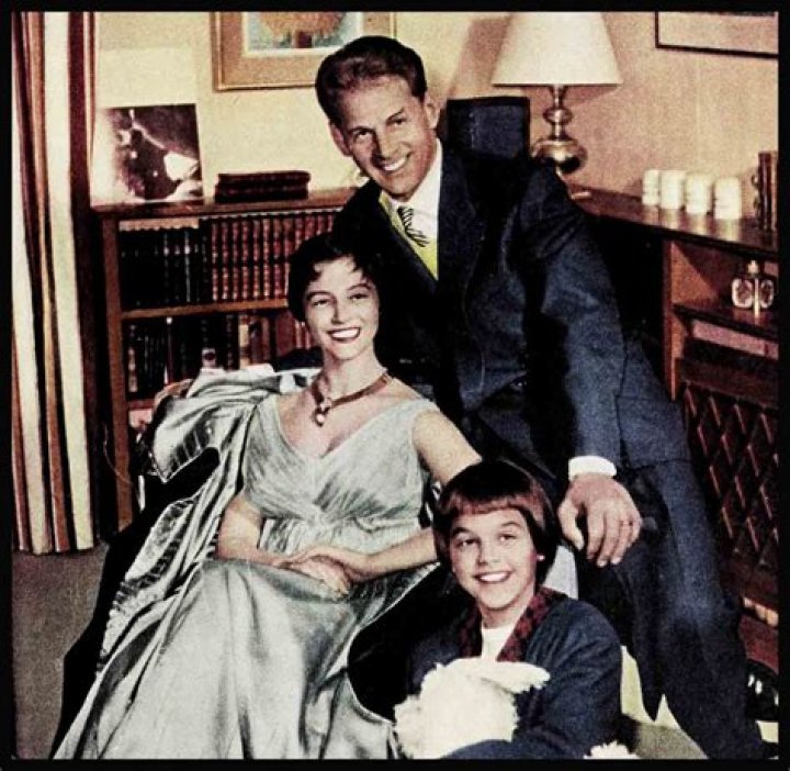 An Afternoon With Madame Aumont&mdash;Marisa Pavan & Jean Pierre Aumont Vintage Paparazzi