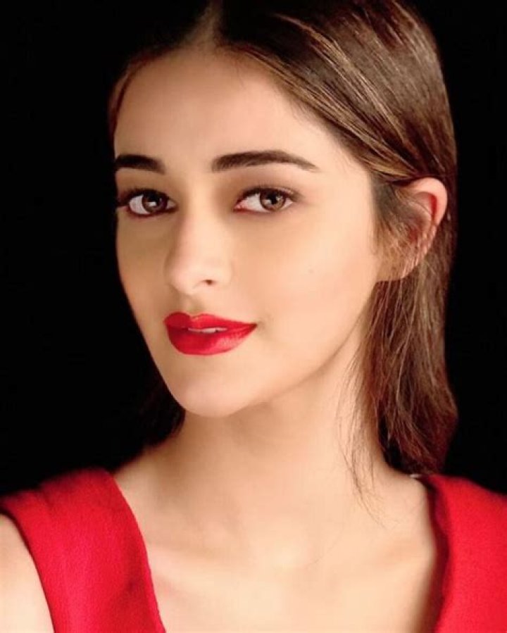 Ananya Pandey Age, Height, Biography 2023 Wiki, Net Worth, Boyfriend