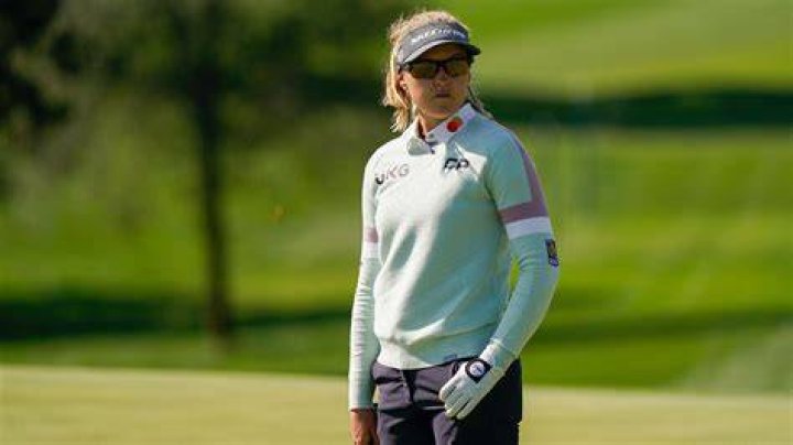 Brooke Henderson three shots off the lead heading into final round at LPGA Thailand