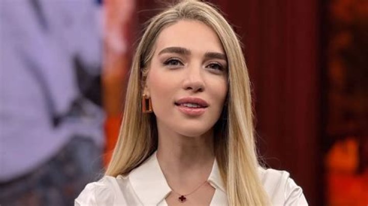 Cansu Taşkın'dan kamuflaj bikini S&ouml;zc&uuml;