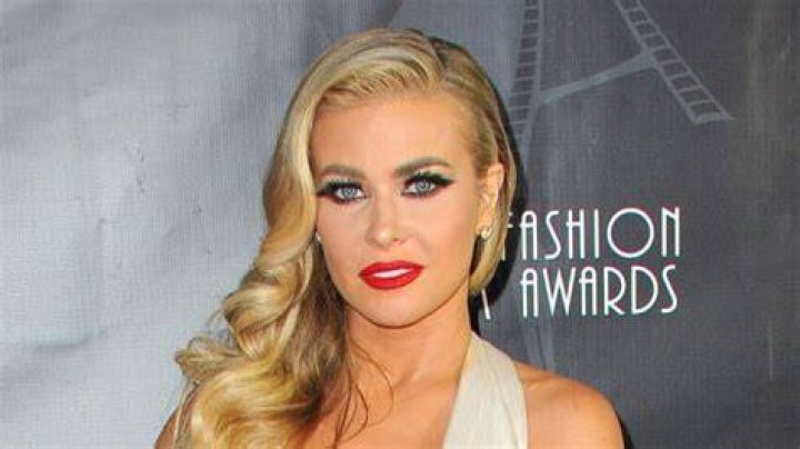 Carmen Electra Forced To Censor Explicit Bathtub Soak The Blast