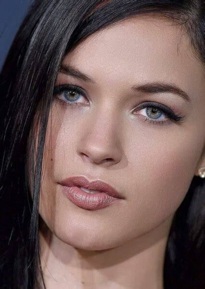 Characters that Alexis Knapp should play Fan Casting on myCast