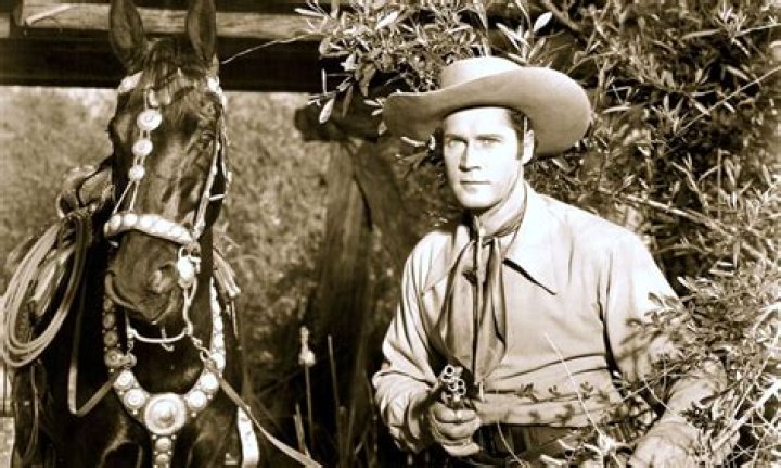 Clayton Moore Wiki Death Cause, Net Worth, Wedding, Daughter
