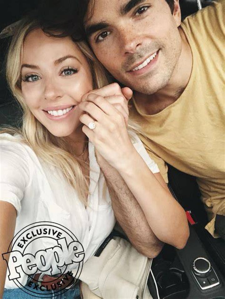Country Singer MacKenzie Porter and Nashville Actor Jake Etheridge Are Engaged MacKenzie Porter
