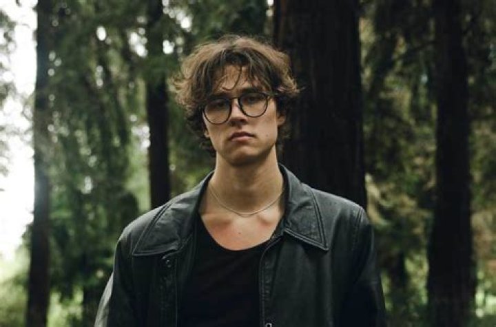 David Kushner Signs With WME, Sells Out North American Tour