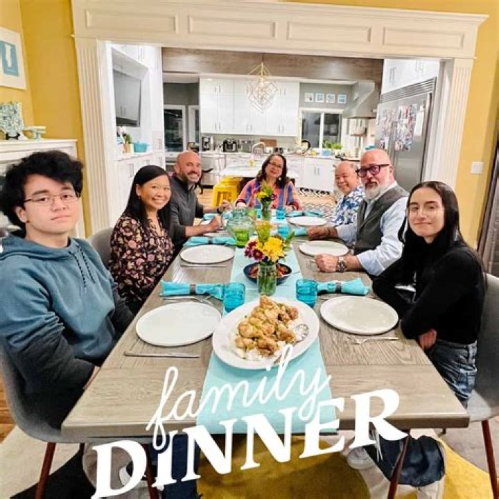 J-Boog having family dinner