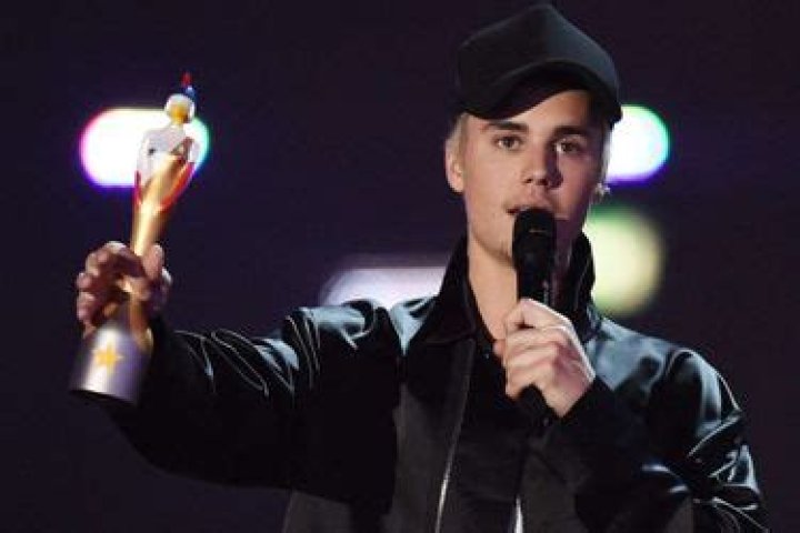 Justin Bieber remporte le prix du costume de Halloween le plus fun de 2023 Vogue France