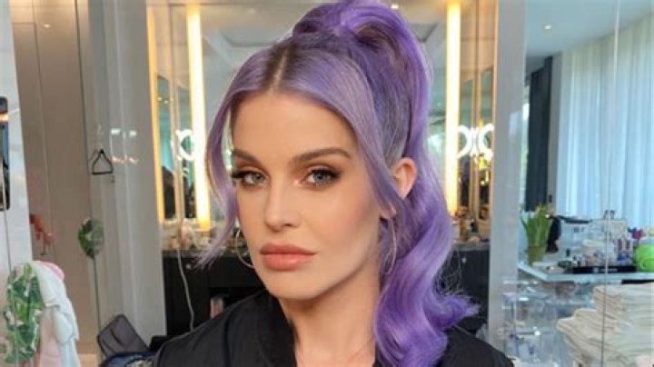 Kelly Osbourne shares incredibly rare and personal pictures of her and Amy Winehouse HELLO!