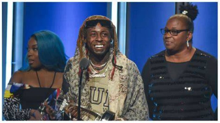 Lil Wayne: Father And Mother - A Deep Dive Into His Family Background