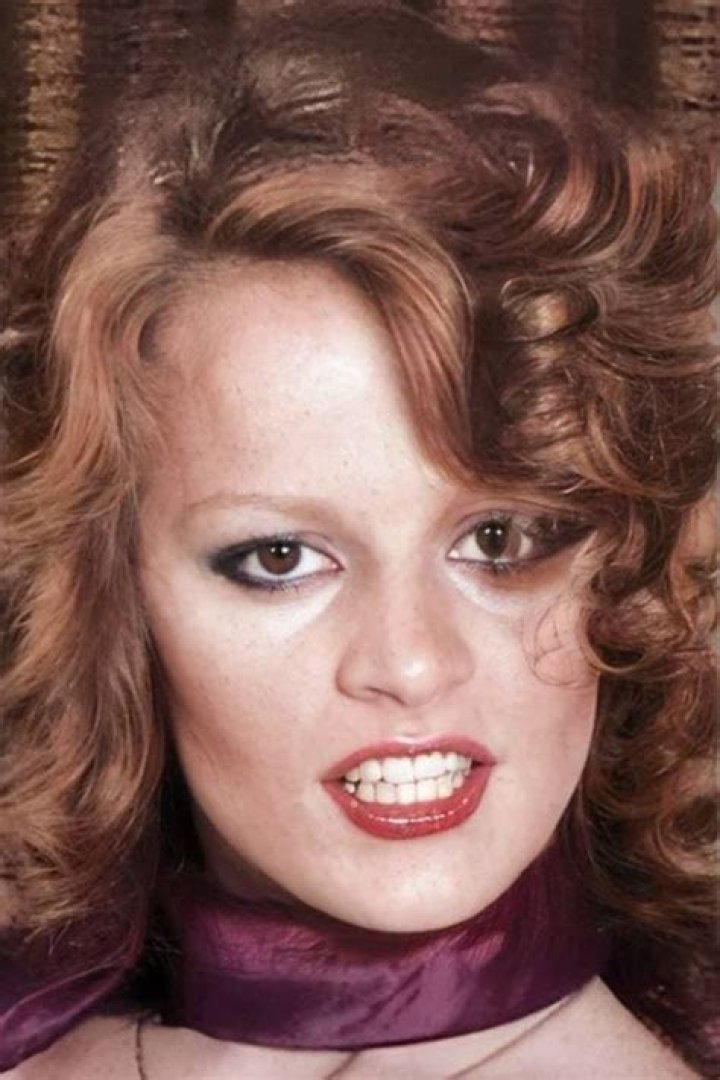 Lisa De Leeuw r/vgb