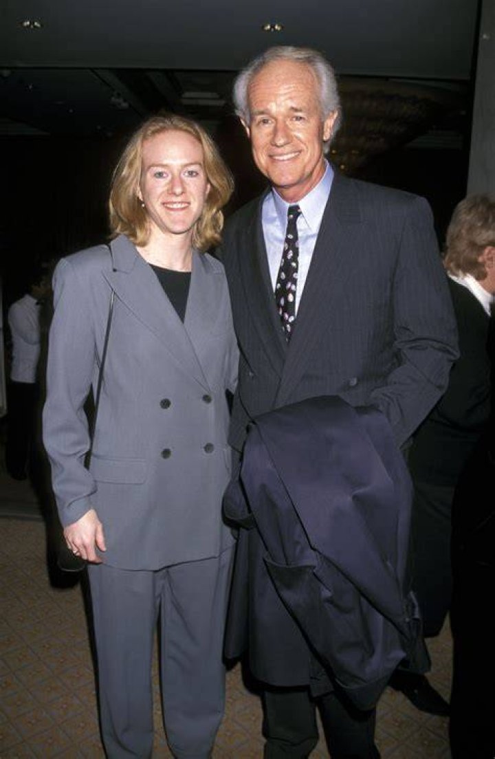 &lsquo;M*A*S*H&rsquo;s Mike Farrell Became Wife Shelley Fabares&rsquo; FullTime Caregiver & Nursed Her Back to