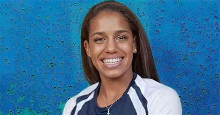 Mariah Weaver - Bio, Age, Height, Single, Nationality, Height, Career, Wiki