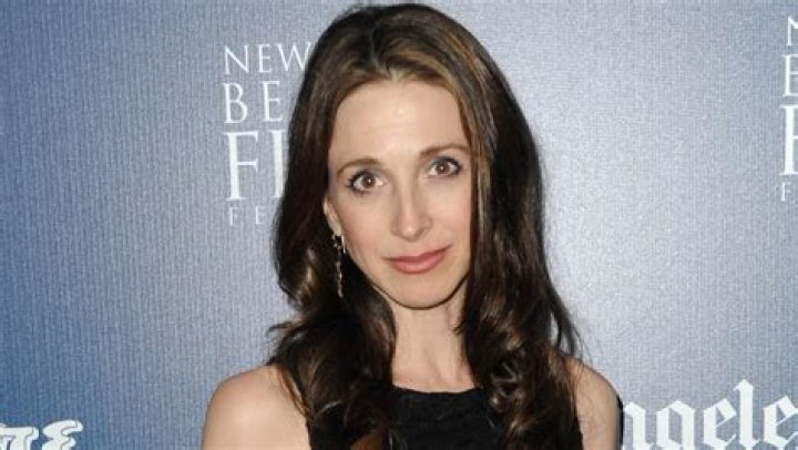 Marin Hinkle Net Worth 2024