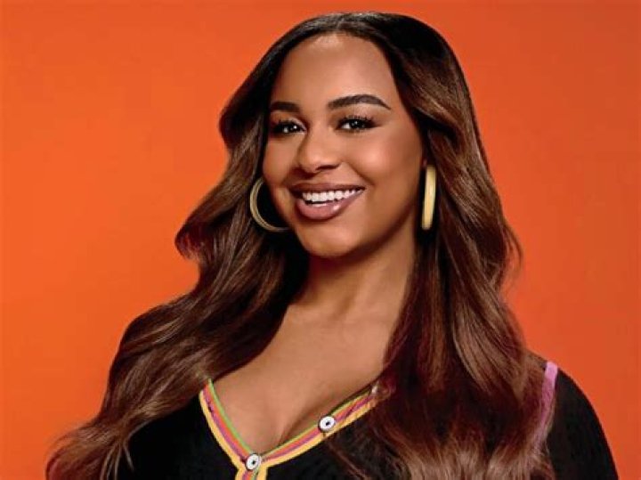Nia Sioux Net WorthWikiearnings,Career,Movies,TV shows,SocialMedia,Boyfriend,Instagram