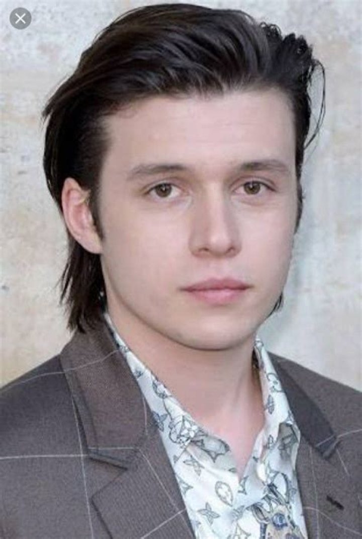 Pin em Nick Robinson