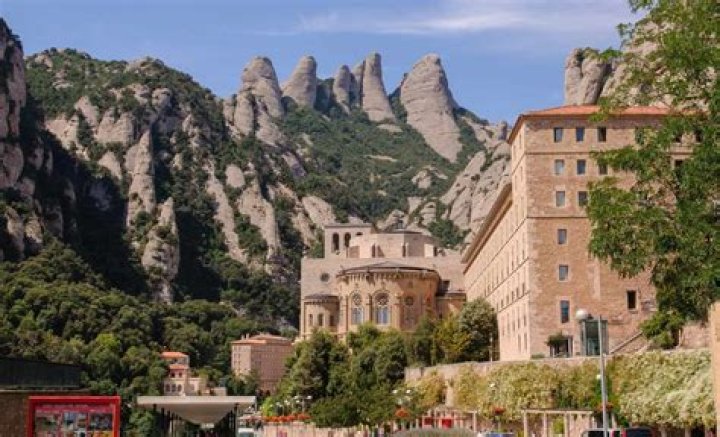 Roban la casa de Montserrat Oliver, se llevan medio mill&oacute;n de pesos en joyas
