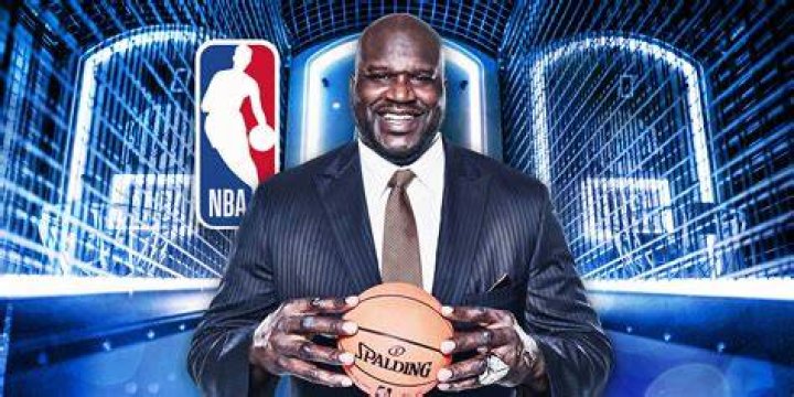 Shaquille O'Neal and Laticia Rolle Engaged Celebrity Couples 2018 POPSUGAR Celebrity Photo 9