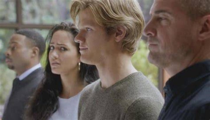 Sind Lucas Till und Tristin Mays ein Paar? Celebrity.fm 1 Official Stars, Business