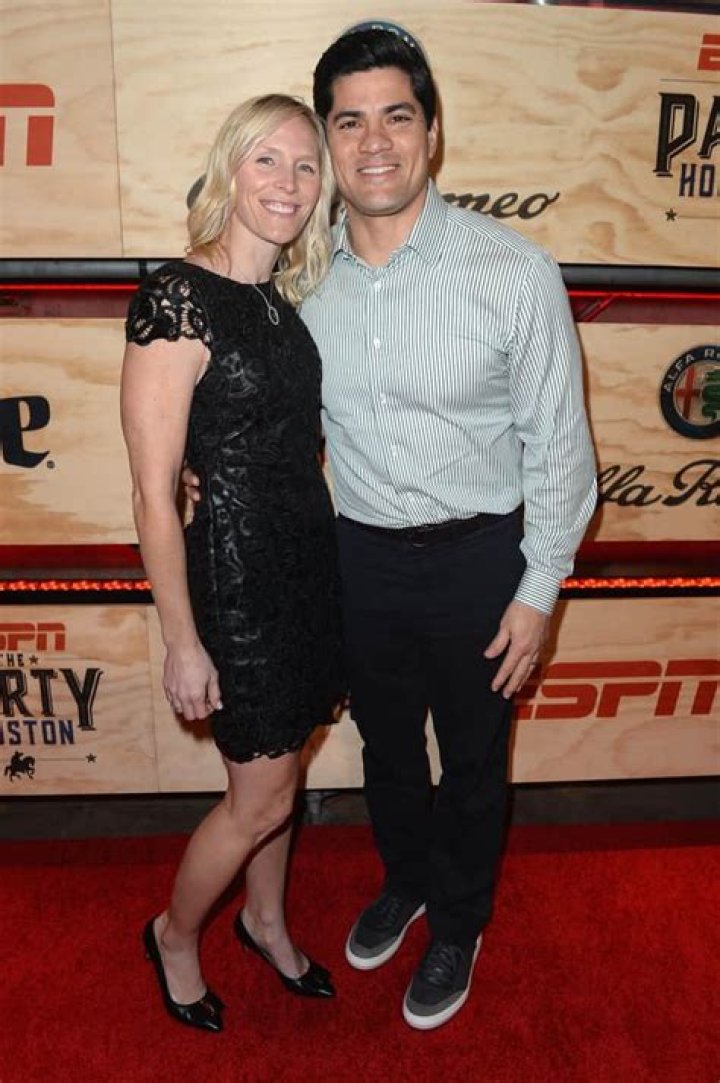 Tedy Bruschi is Married to Wife Heidi Bomberger Bruschi. Kids.