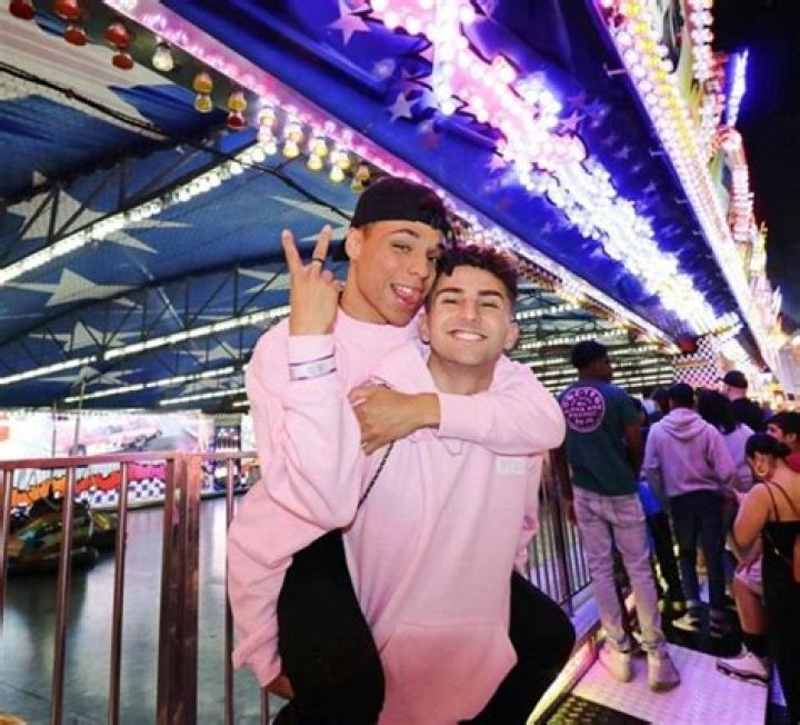 Twaimz- Bio, Age, Net Worth, Married, Nationality, Career, Wiki