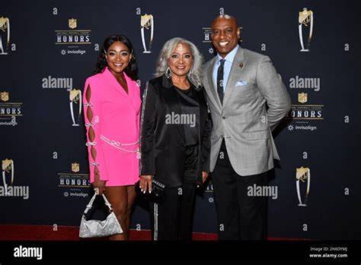 Unraveling The Love Life: Who Is Connie Payton Married To Now?