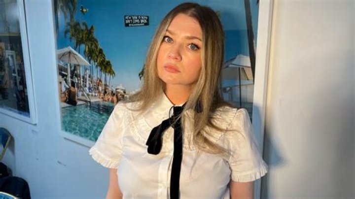 Unveiling The Mystery: Anna Delvey Nude And The Art Of Deception