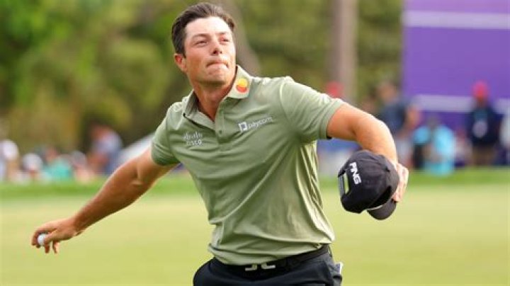 Viktor Hovland posing for a photo (Source Instagram)