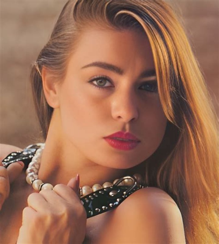 Zara Whites (Actress) Age, Height, Weight, Husband, Biography and More SCHOOL TRANG DAI